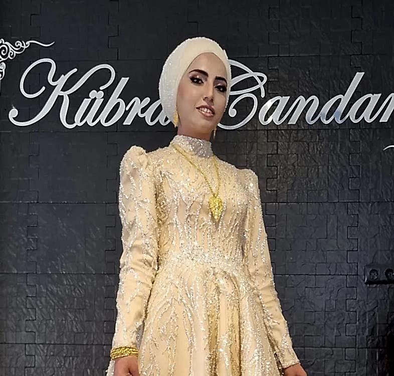 Kübra Candan Türban Tasarım & Makyaj Stüdyosu