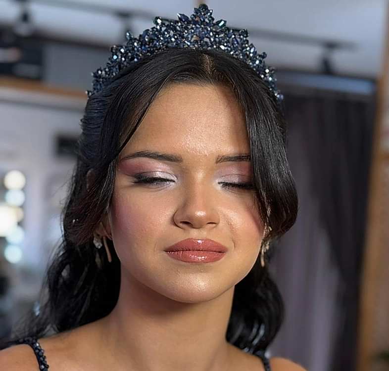 Salonumuzdan Kareler